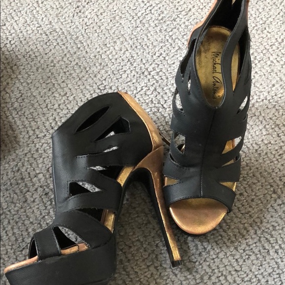 Michael Antonio Size 6 Heels - Picture 2 of 4